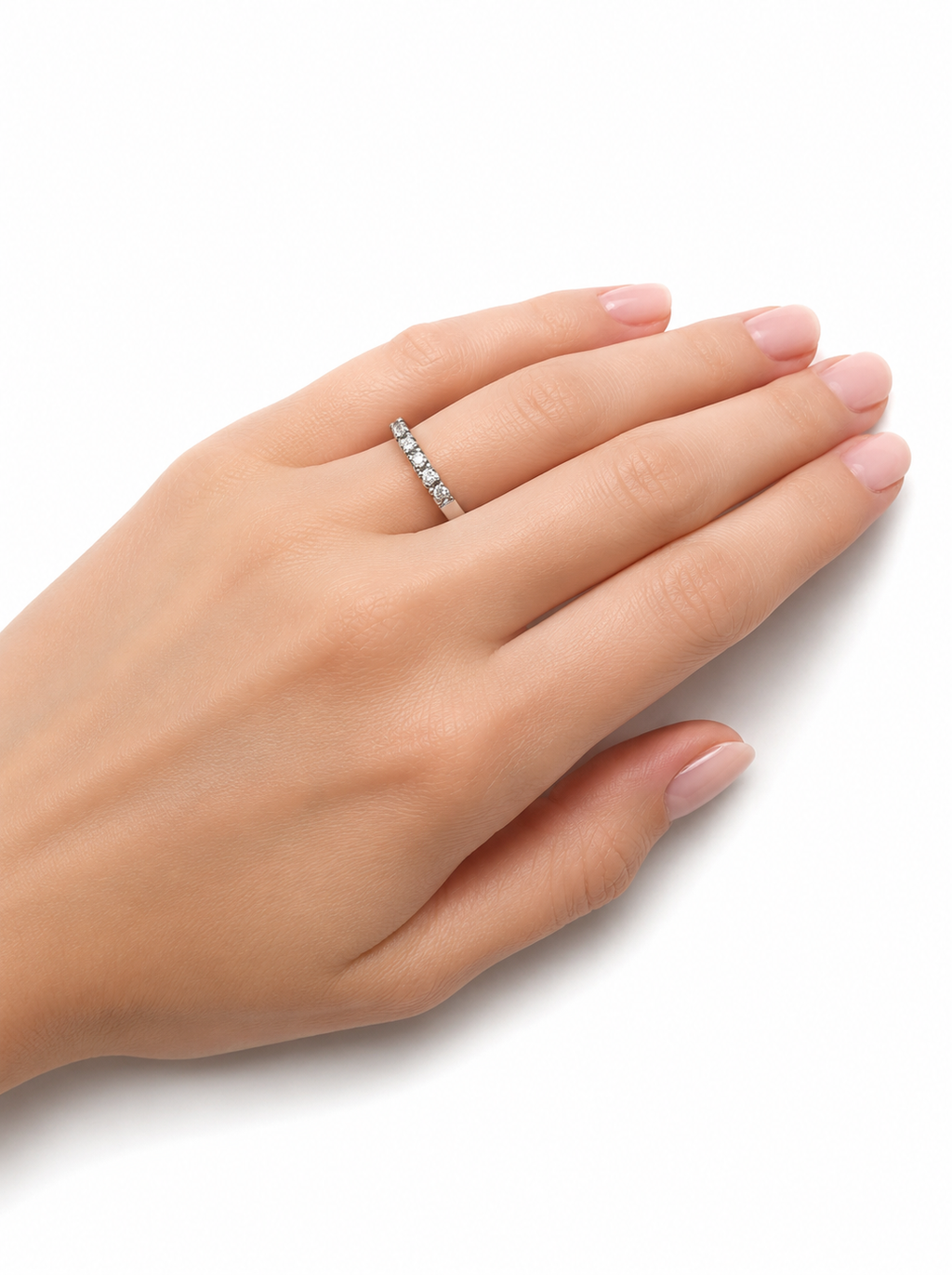 Ring med fem Wesselton 8/8 diamanter i vitguld