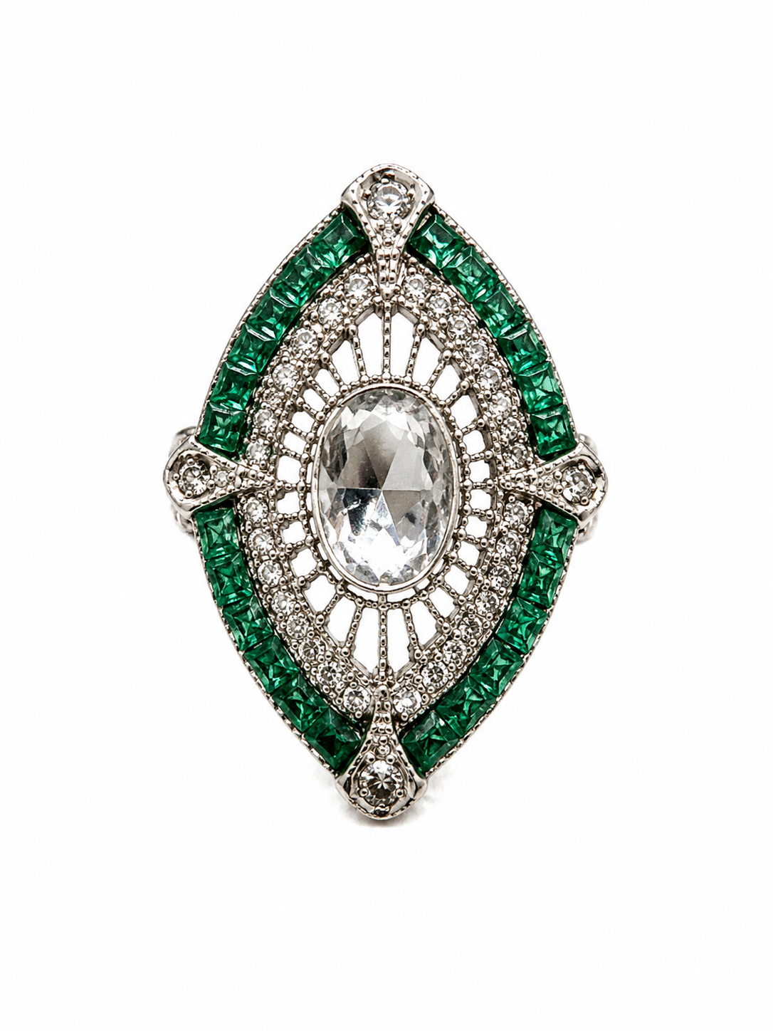 Art Deco Revival-ring med smaragdgröna bågar