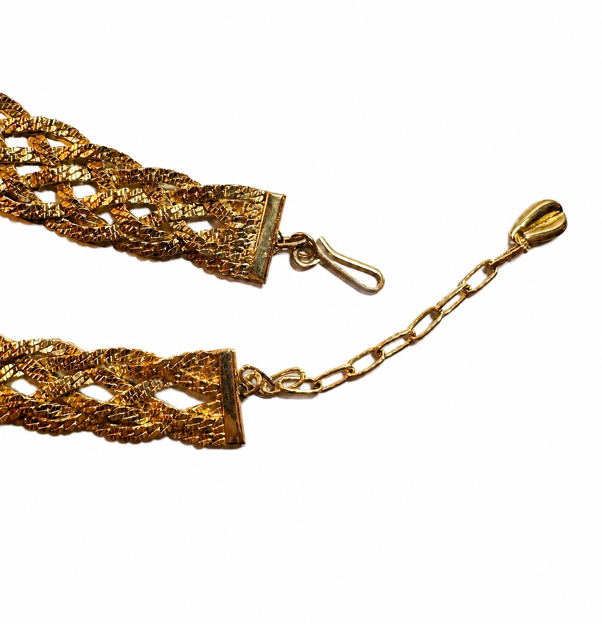Brett flätat halsband i guldpläterad metall