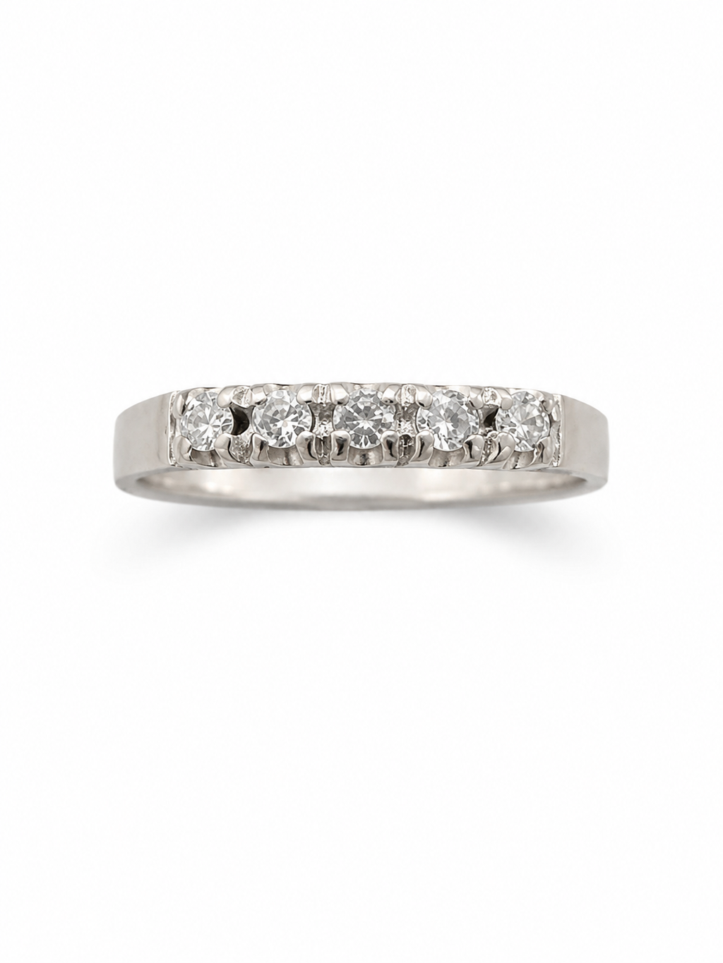 Ring med fem Wesselton 8/8 diamanter i vitguld