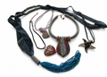 Fem halsband med Muranoglas, samlingslot
