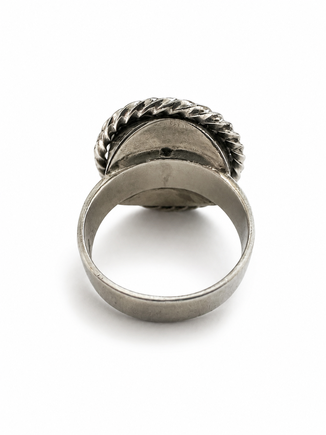 Silverring med ångloksmotiv i relieff, Ami Inger M Andersson Atelje, Sverige, 1979