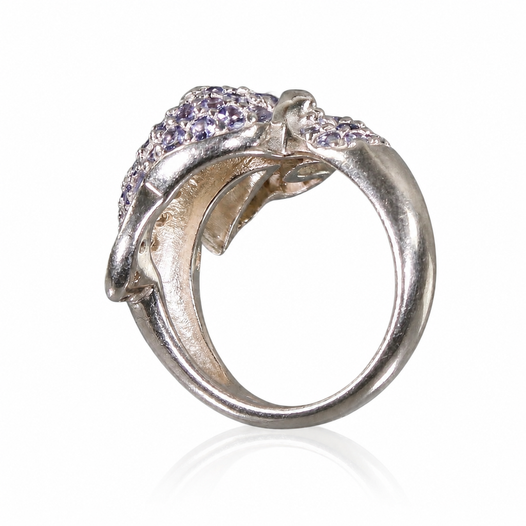 Delfinring i silver med 70 tanzaniter