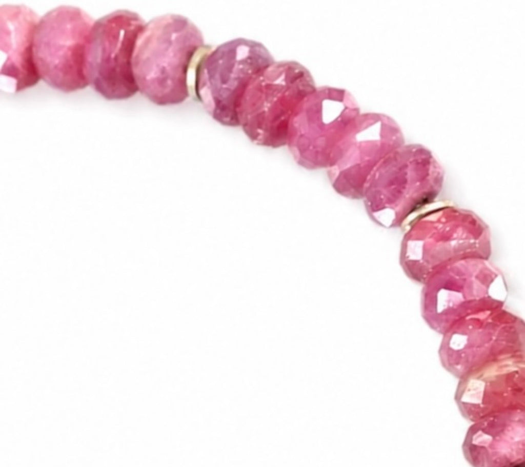 Rubinarmband med silverblad