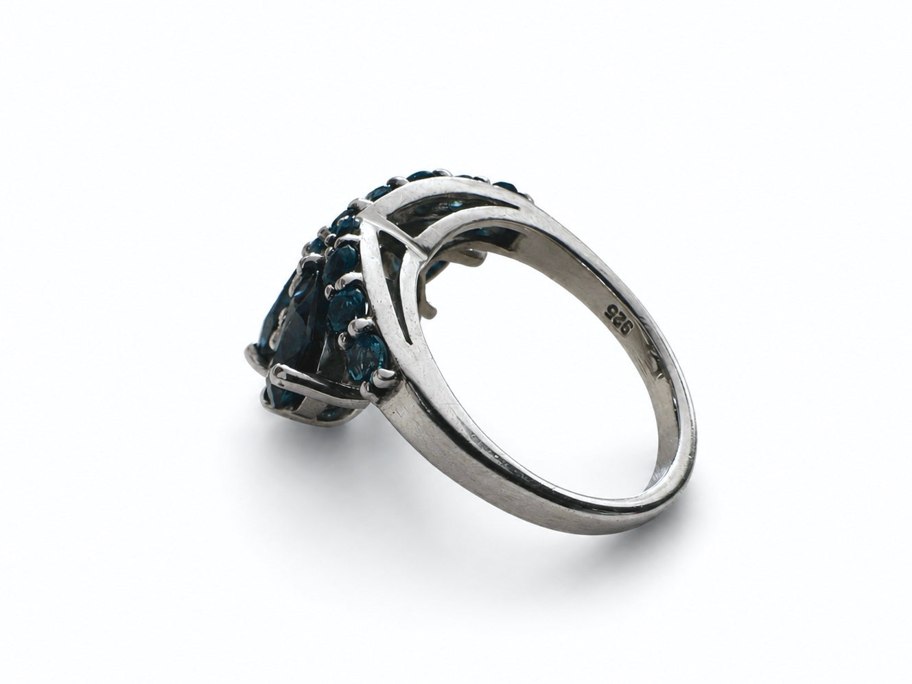 Tiararing med London Blue-topas